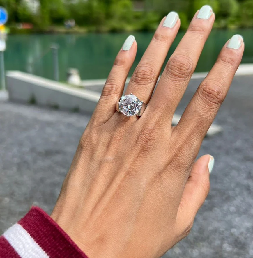 6 CT ROCK BLING RING (ADD TO CART AND GET A FREE GIFT)⭐ - Image 4