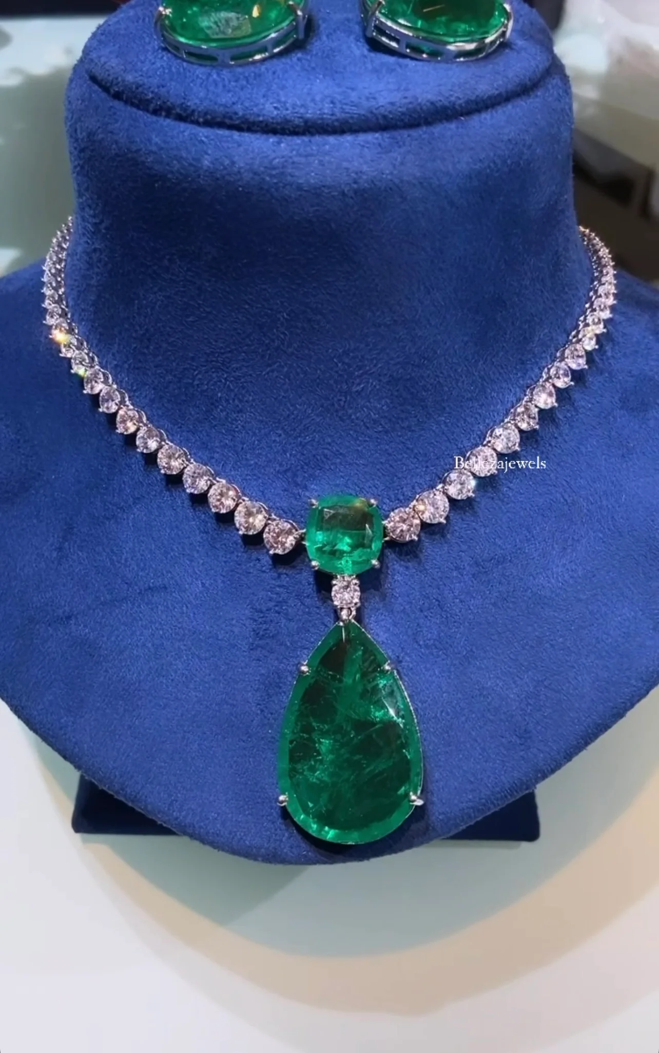 Diamanté liner Doublet set 💚 - Image 3